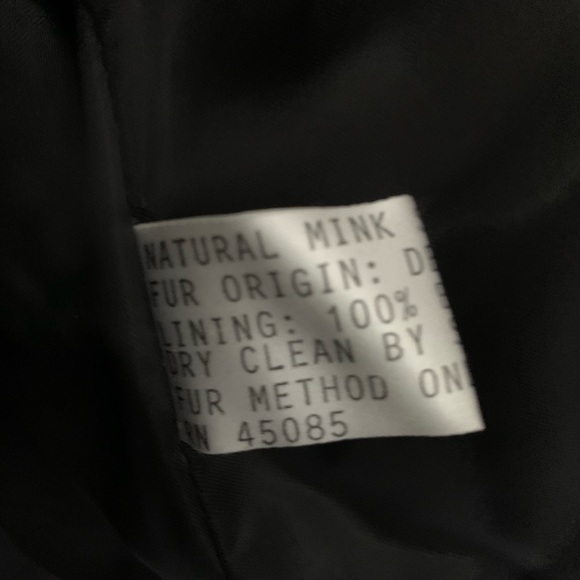 Luxurious Full length Black Mink Fur Coat - Picture 10 of 12